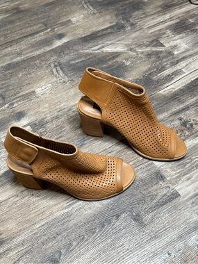 Steve Madden Cognac Perforated Block Heel Sandals